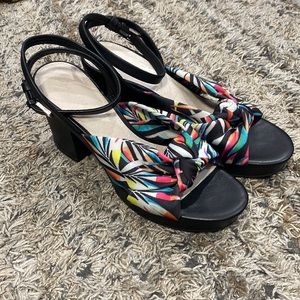 Sanctuary the Reggae Tropical Print Sandals Size 11